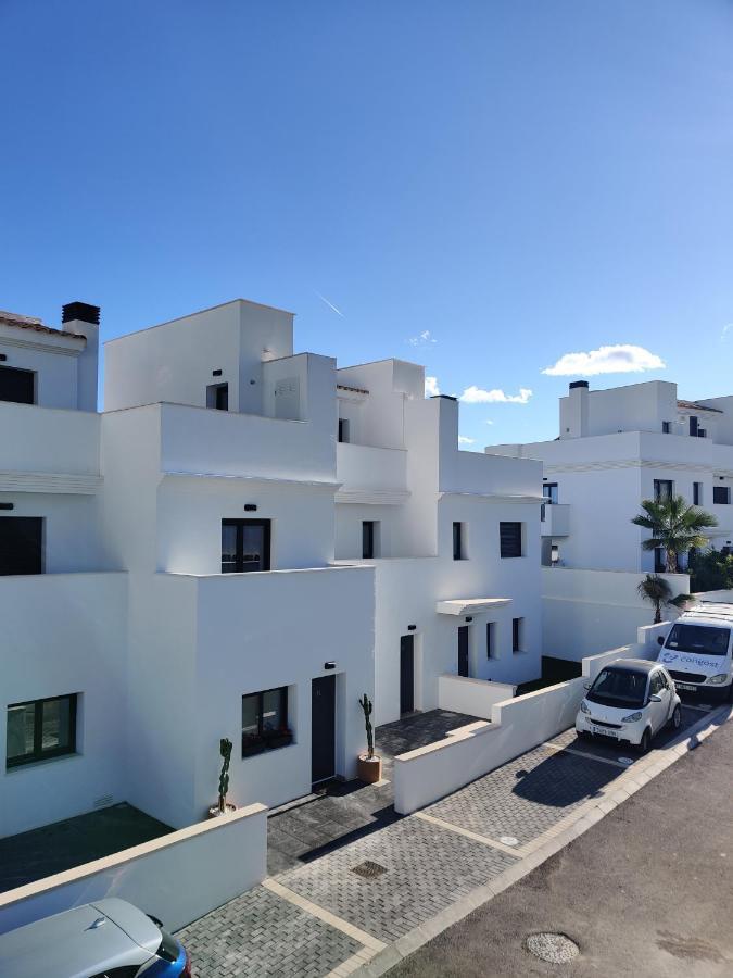 フィネストラット Panoramic Luxury Sea View Houseヴィラ エクステリア 写真